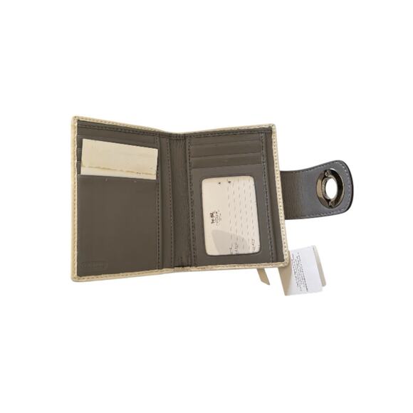 Coach Medium Turn lock Wallet Chalk White Gray Leather F43608 New With Tags - Picture 3 of 6